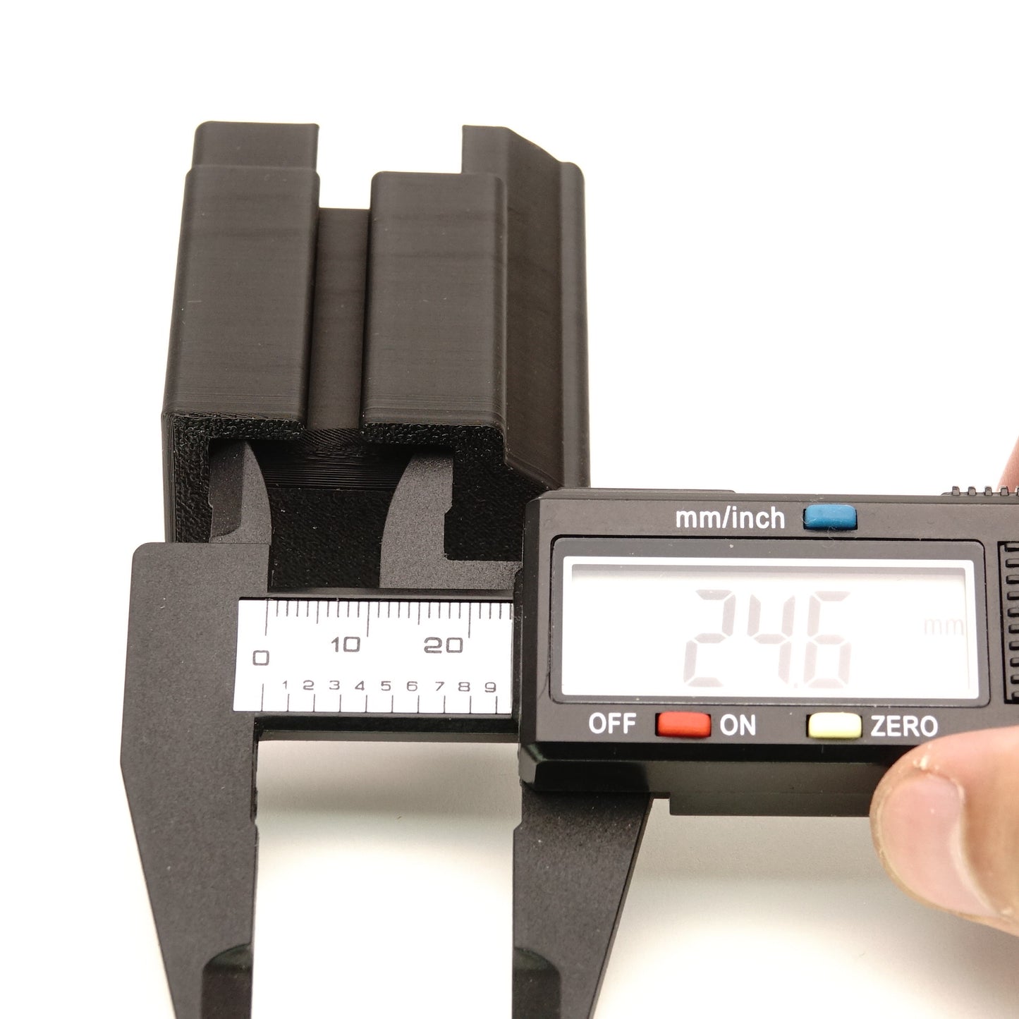 Akku-Halter für Nikon EN-EL15 am Kameragurt (D850, D750, Z6, Z7)