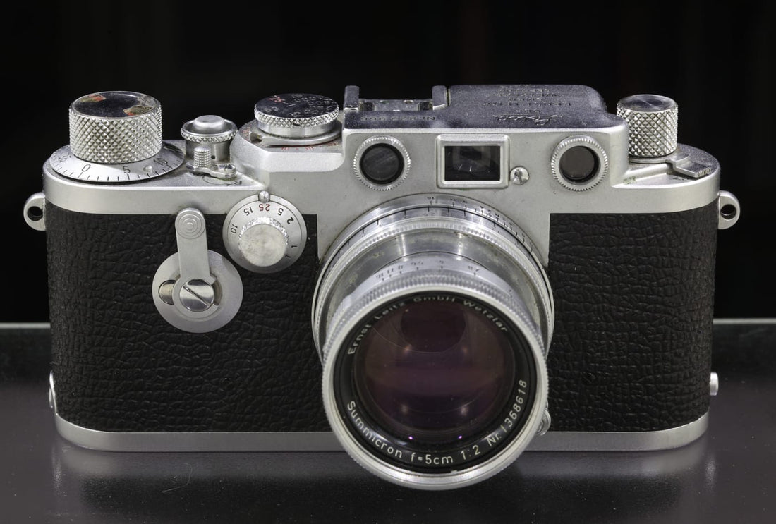 Leica IIIf mit Summicron 5cm Objektiv, Frontansicht