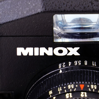 Accessories, batteries & spare parts for analogue cameras from Ausgeknipst