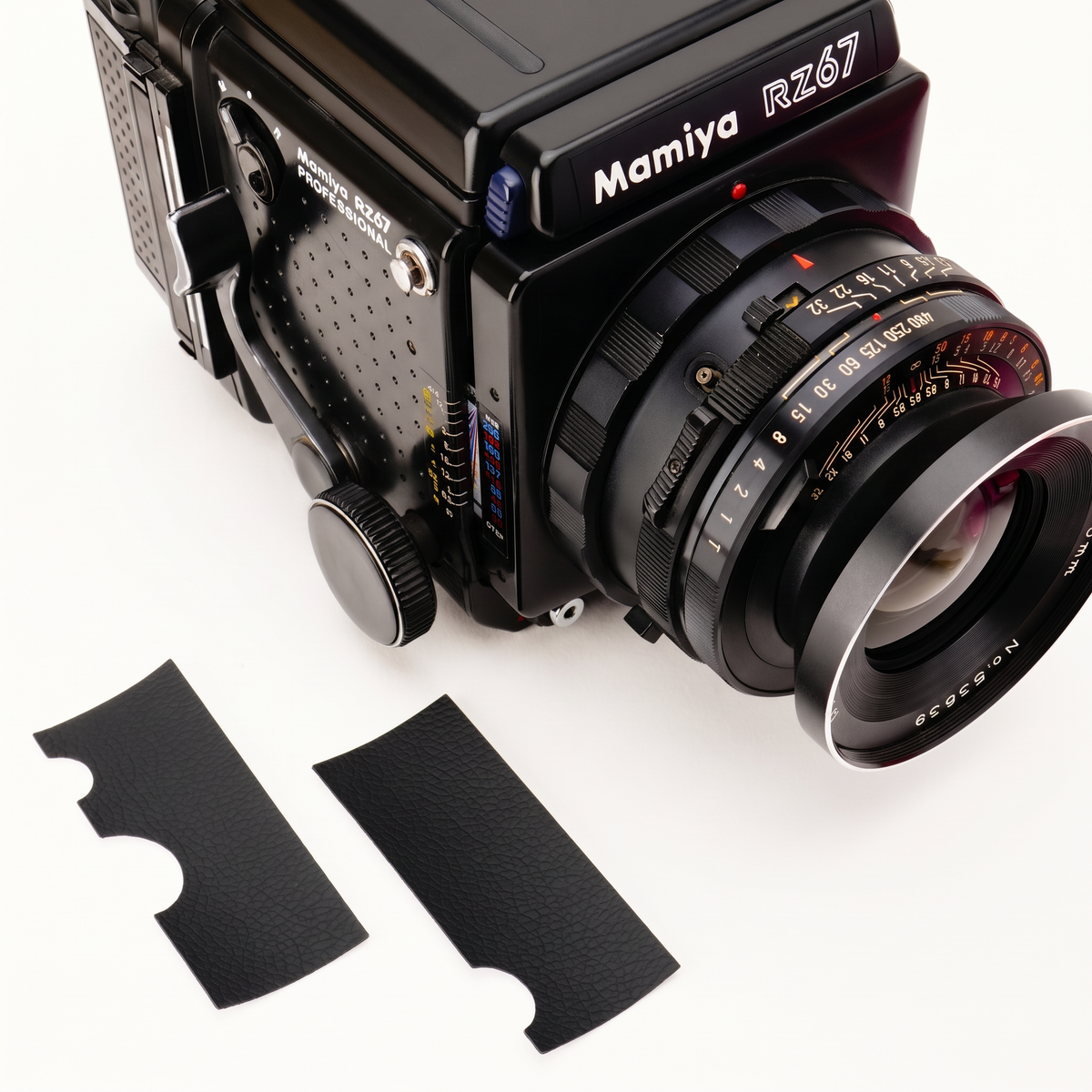 Leather cover for Mamiya RZ67, Pro II Base – Ausgeknipst Leather cover for Mamiya RZ67, Pro II Base – Ausgeknipst