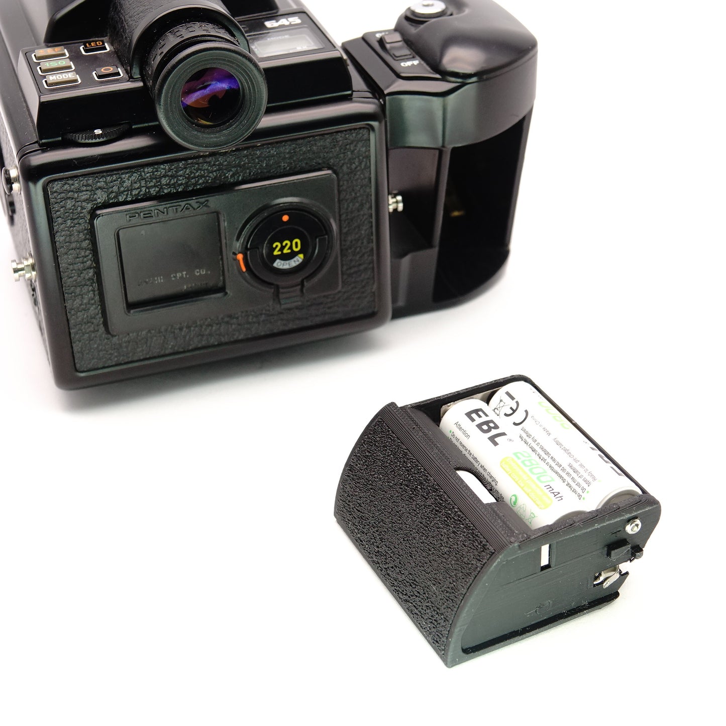 Pentax 645 battery holder for 6x AA batteries