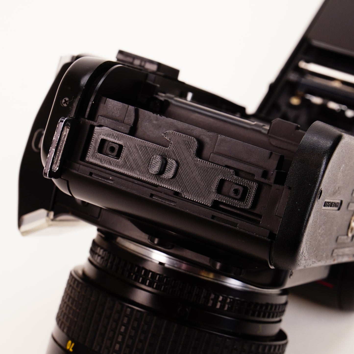 Batteriedeckel-Haken für Nikon F-401, N4004, F-501 & N2020 (2er Set)