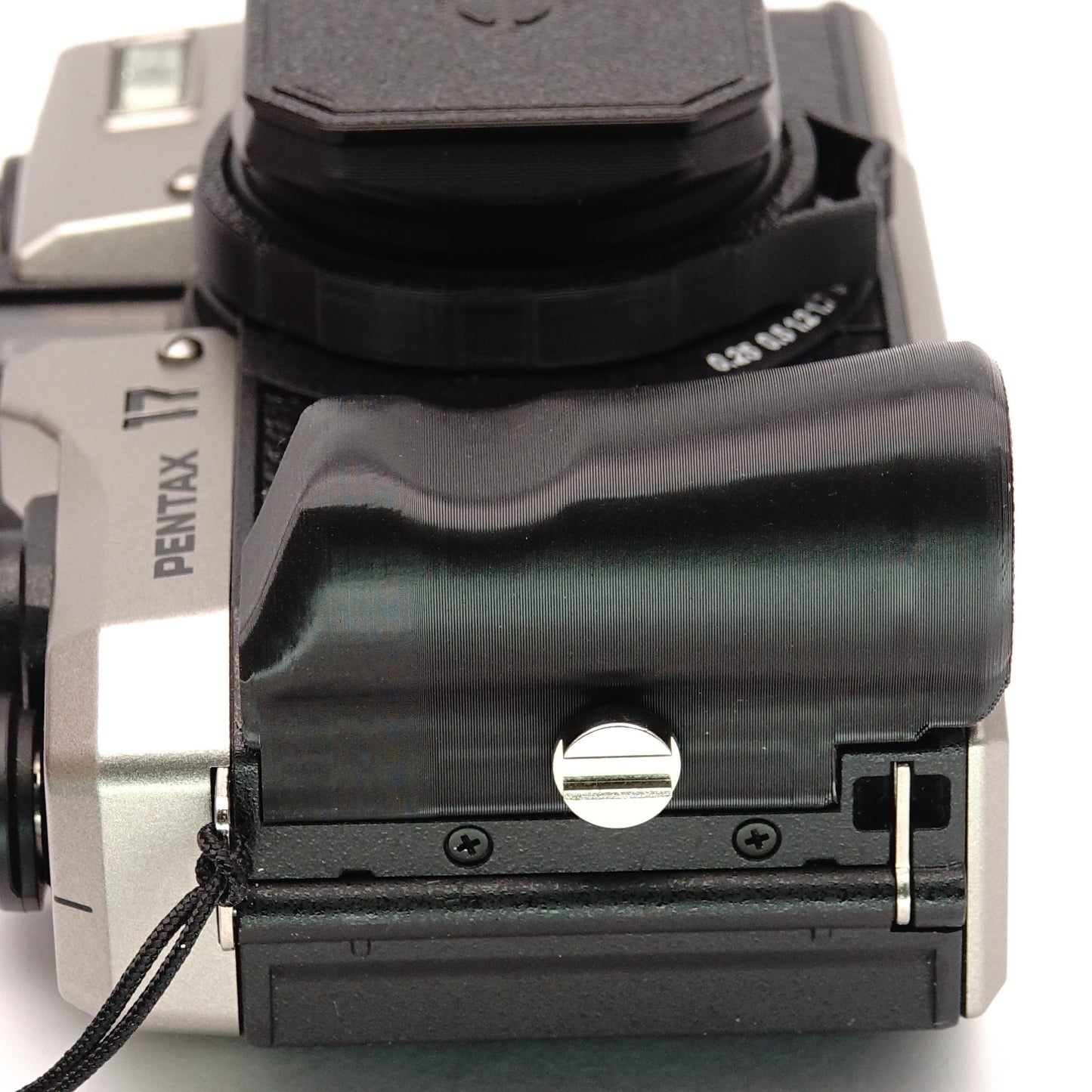 Pentax 17 grip / battery cover