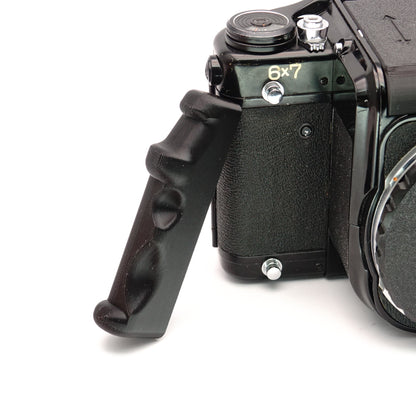 Combo 2 grips Right+ Left Nylon+Carbon Fiber-Pentax 6x7,67,67ii Combo 2 grips Right+ Left Nylon+Carbon Fiber-Pentax 6x7,67,67ii