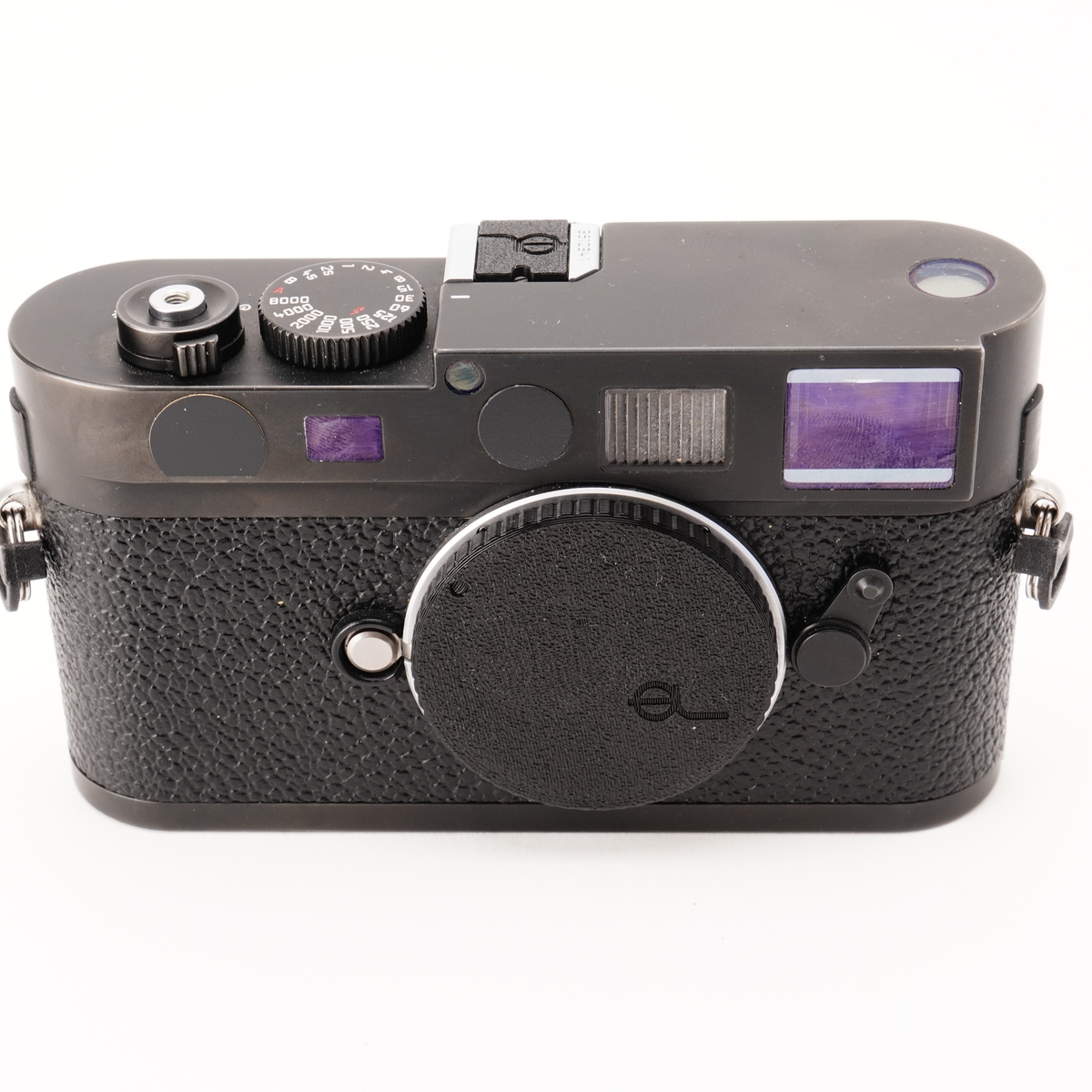 Gehäusedeckel für Leica M an einer Leica M8, Vorderseite mit Logo unten rechts