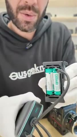 Video: Batterieadapter für Rolleiflex SLX, 6006 (USB-C Akku)