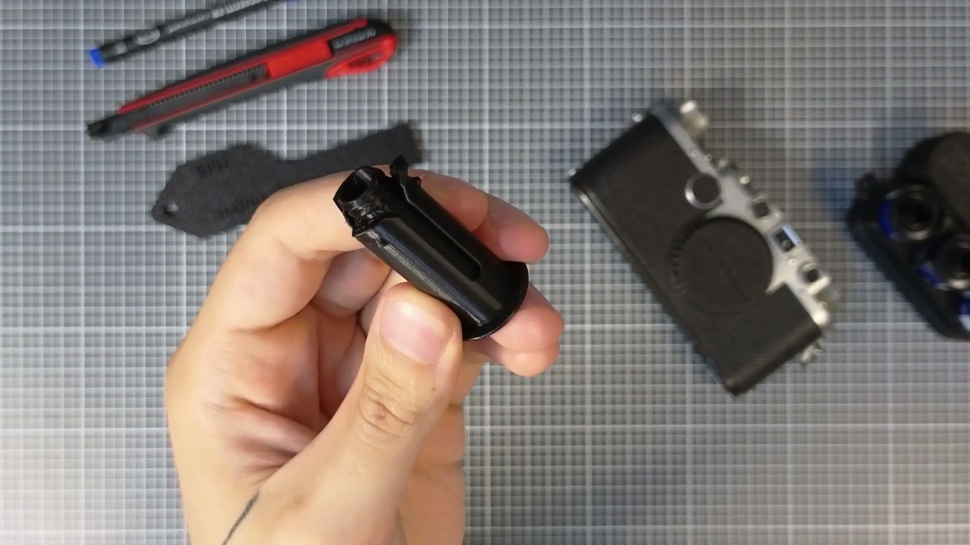 Video: Filmspule für Leica I, II, III Barnack (Quick Load)