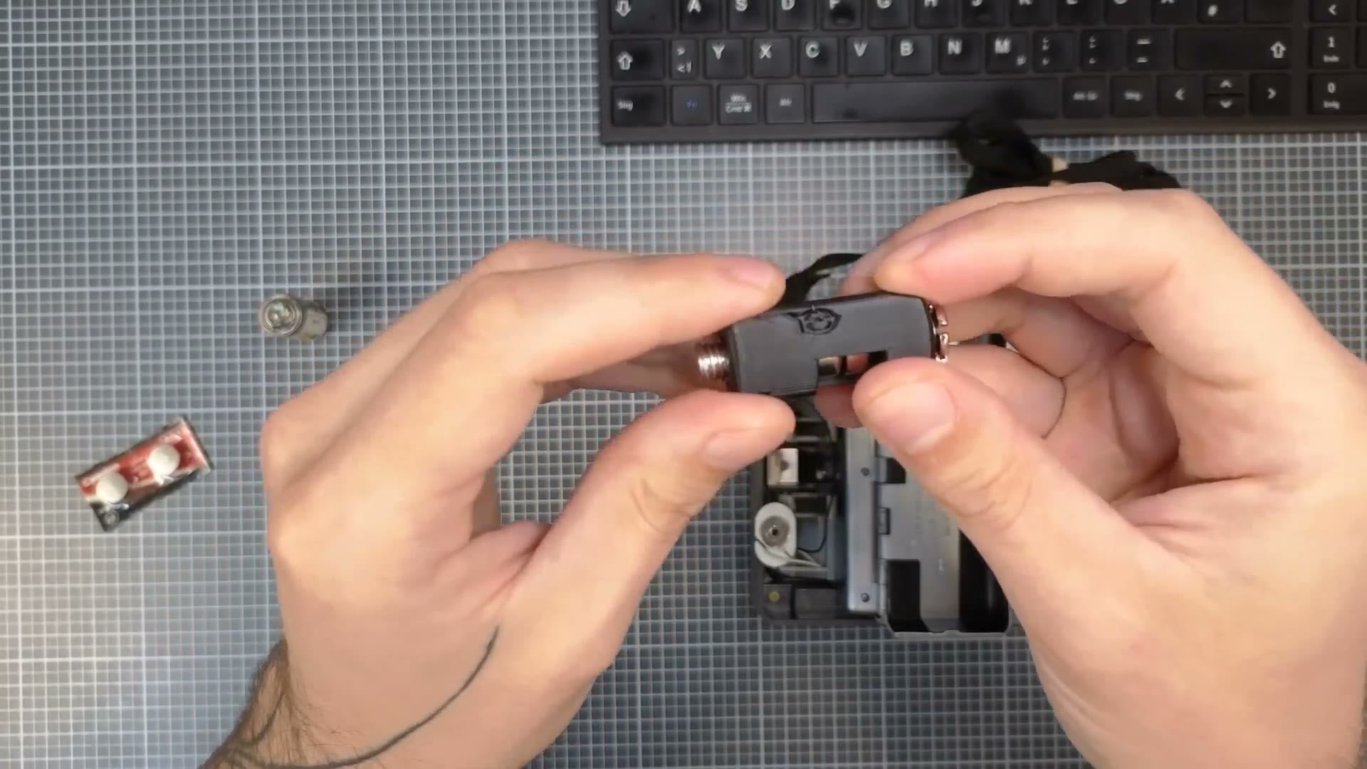Video: PX24 Batterieadapter für Polaroid Land Kamera 103, 104, 210 (Eveready 532)