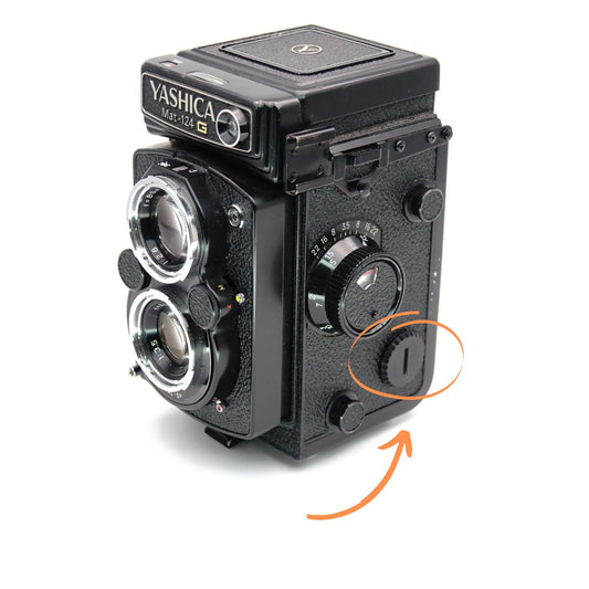 Battery compartment cover for Yashica Mat 124 G camera